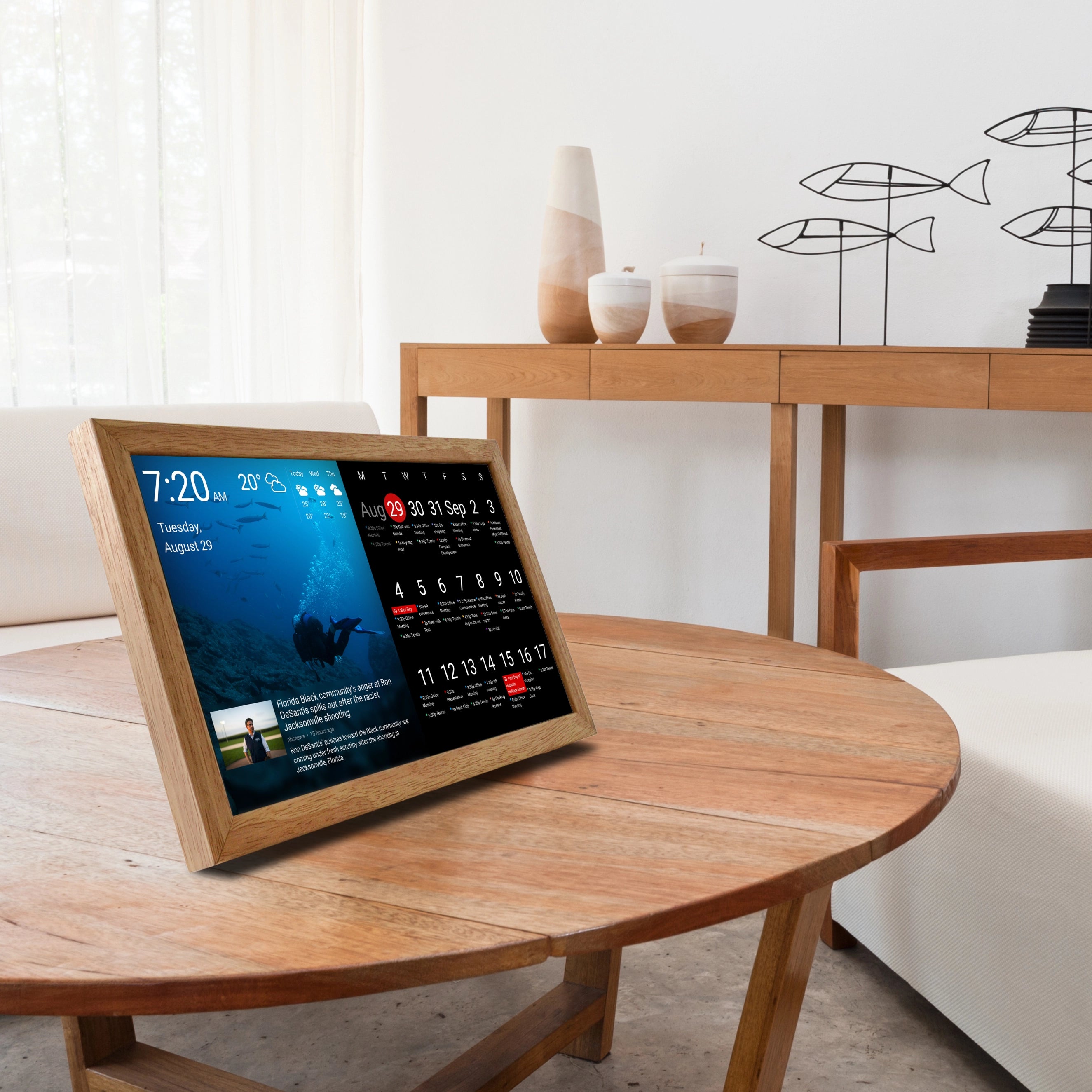 Touchscreen Digital Desk Calendar 15.6 Inch