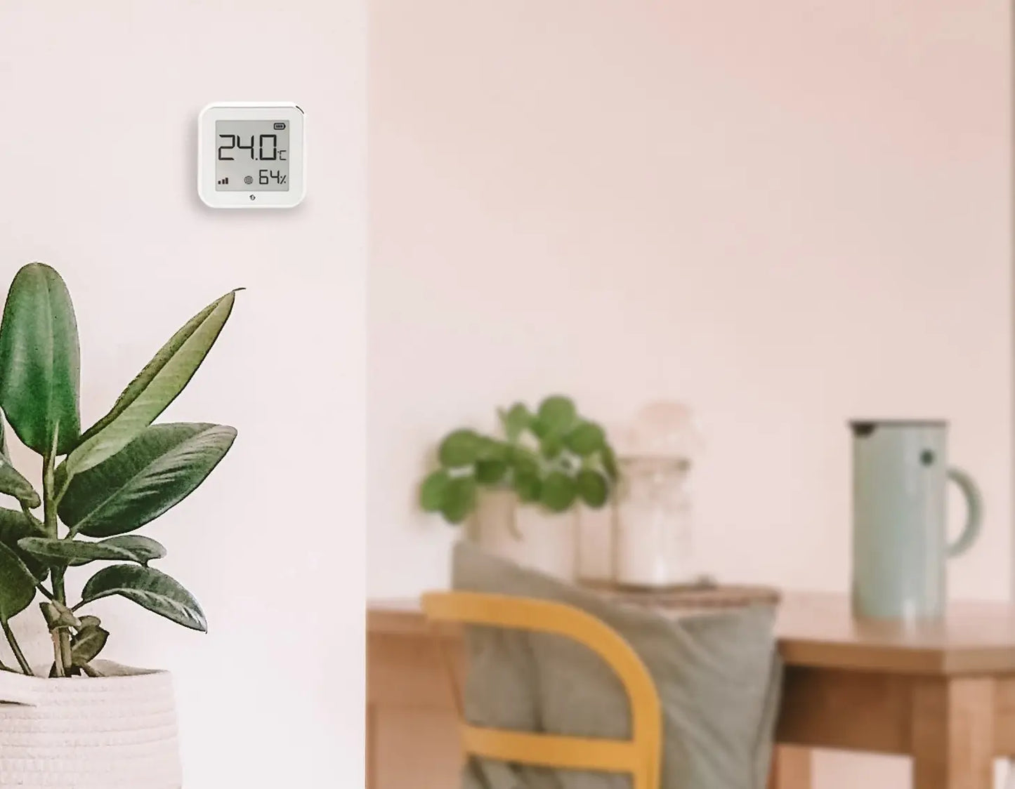 Smart Display 24 Inch with Temperature and Humidity Sensor